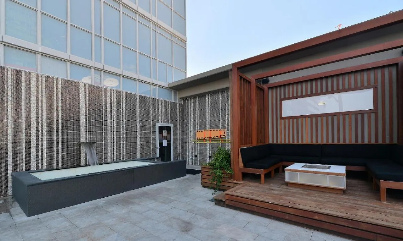Hotel Delsuites - 300 Front Street - 30 Night Stays Toronto