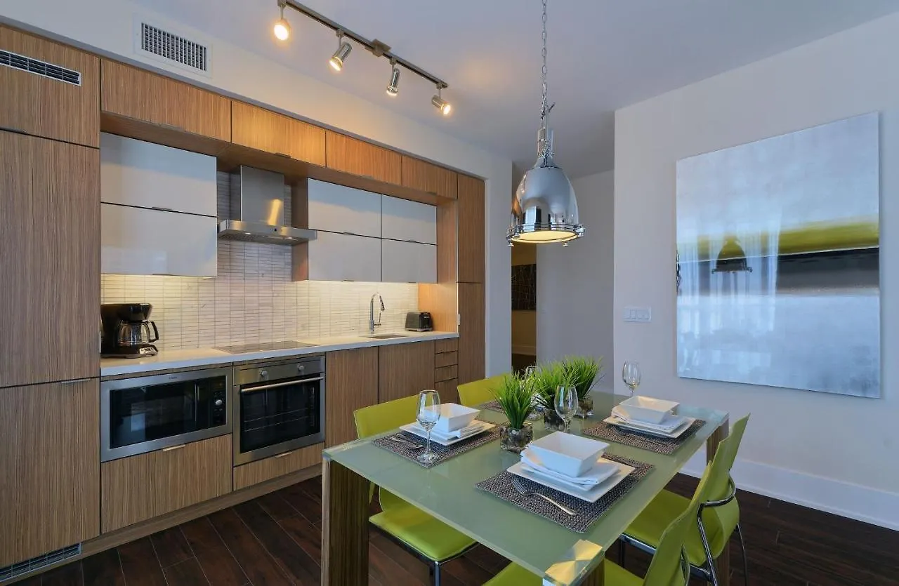 Delsuites - 300 Front Street - 30 Night Stays Toronto Canada