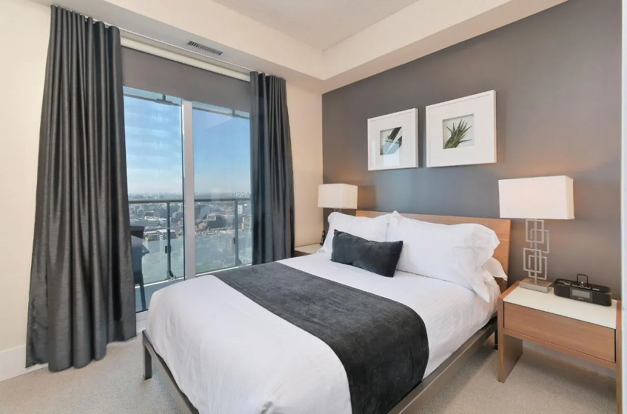 Delsuites - 300 Front Street - 30 Night Stays Toronto Hotel