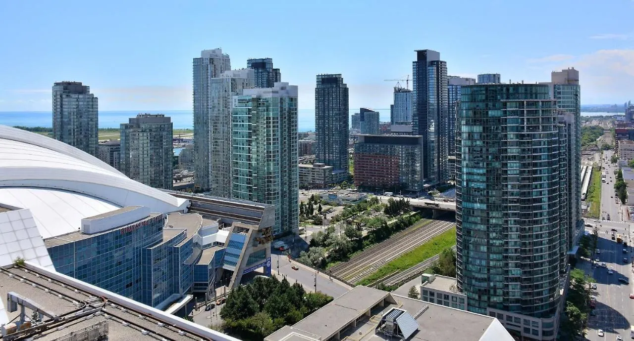 Delsuites - 300 Front Street - 30 Night Stays Toronto 5*,  Canada