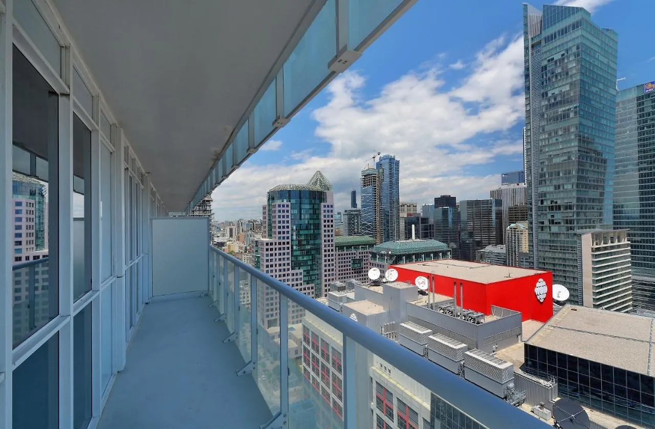 Delsuites - 300 Front Street - 30 Night Stays Toronto Hotel