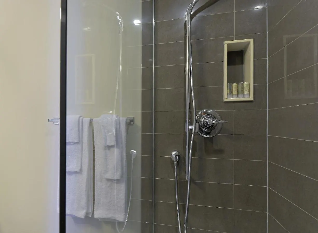 Delsuites - 300 Front Street - 30 Night Stays Toronto Hotel