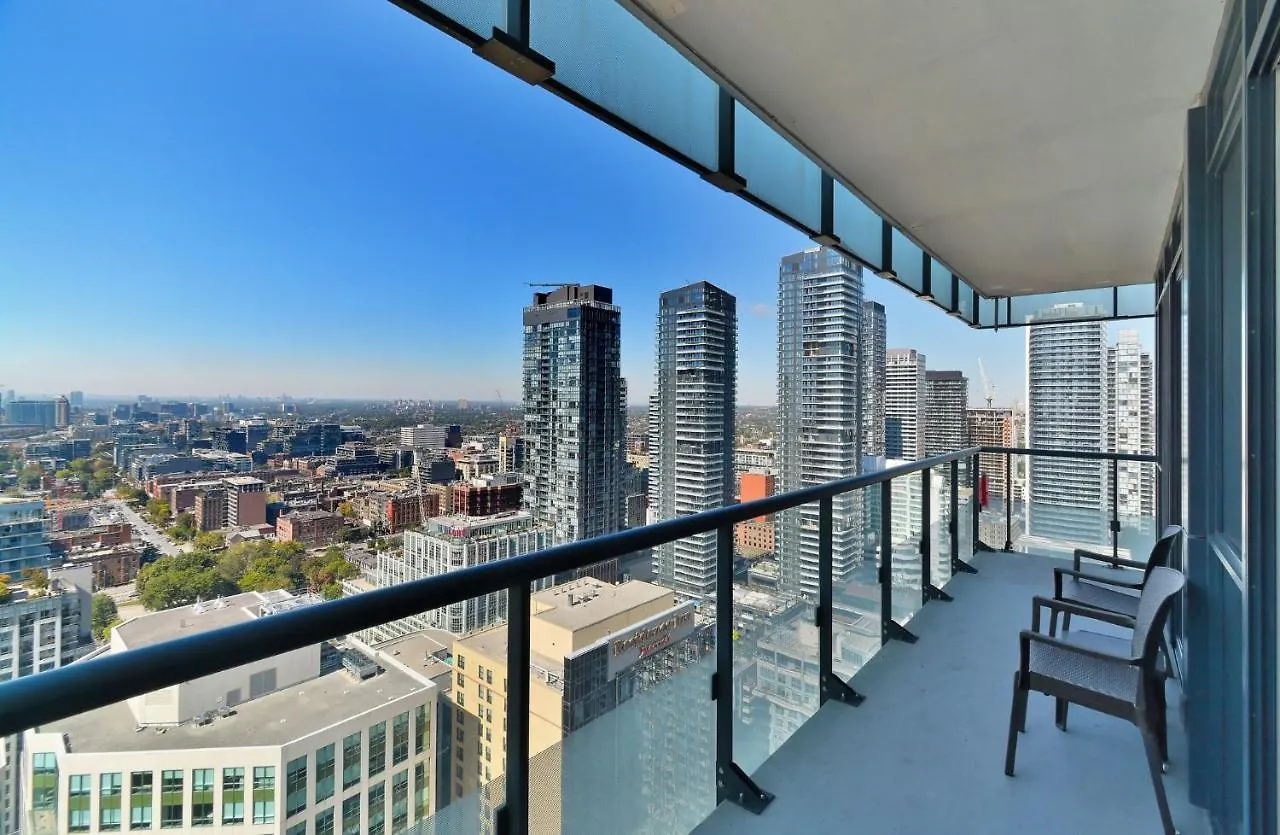 Delsuites - 300 Front Street - 30 Night Stays Toronto