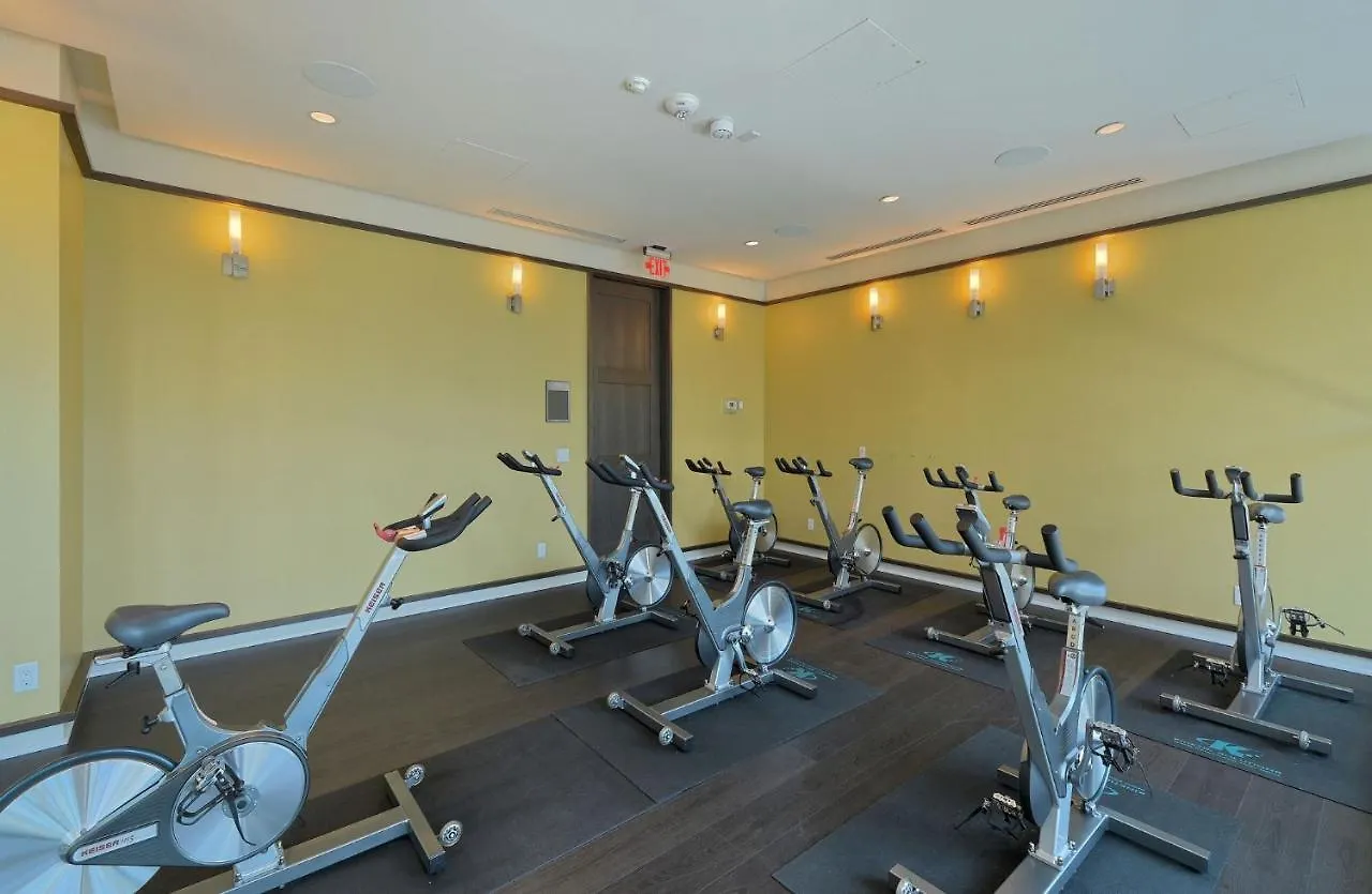 Delsuites - 300 Front Street - 30 Night Stays Toronto